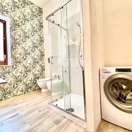 Apartment Riva Marina, Sulla