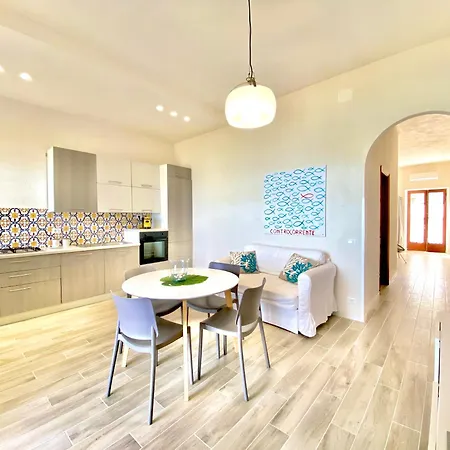 Apartment Riva Marina, Sulla